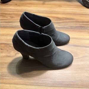 AEROSOLES Charcoal Gray Heeled Boots Material is Faux Suede